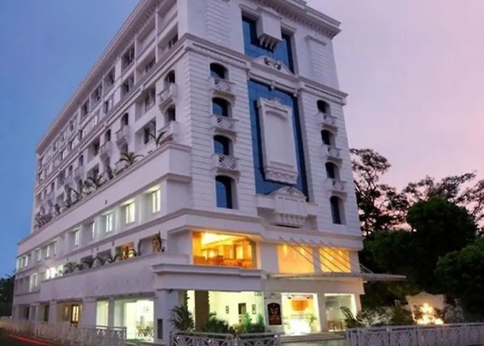 Hotel Airlink Castle Nedumbassery